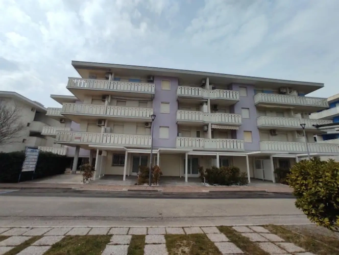 2 Bedrooms Apartment with balcony