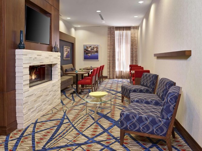 Hampton Inn by Hilton Halifax Downtown photo 7