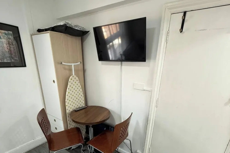 Studio Flat Yards From Bournemouth Beach