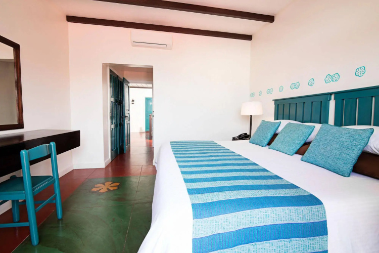 Isla de Flores Hotel