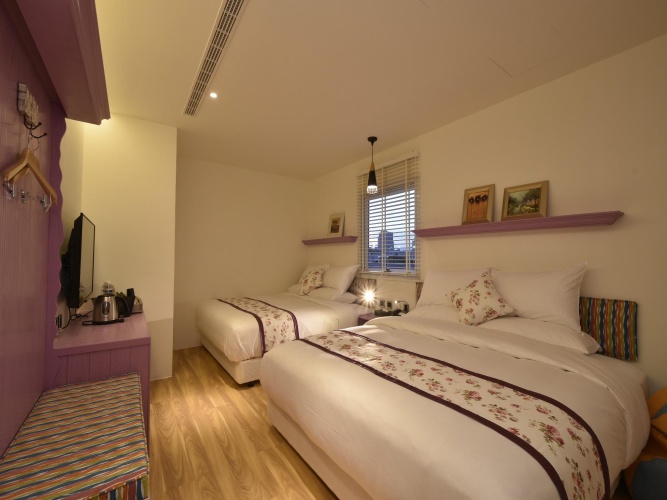 Deluxe Quadruple room