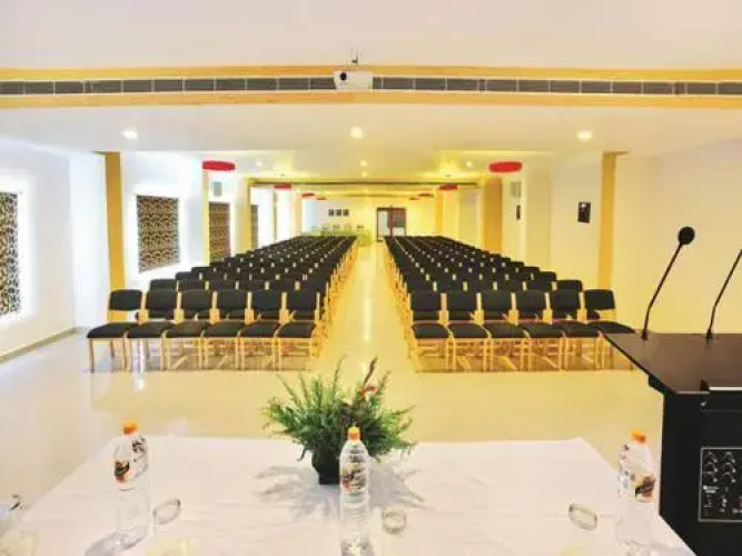 Hotel Hills Park Pathanamthitta