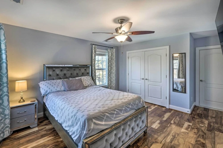 3 Bedrooms Cottage with balcony