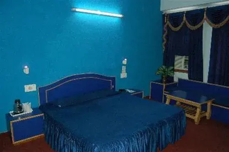 Oyo 13326 Gupta Palace