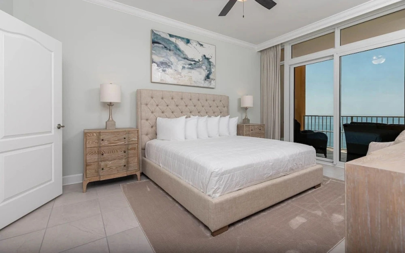 Phoenix Gulf Tower 1801 4 Bedroom Condo