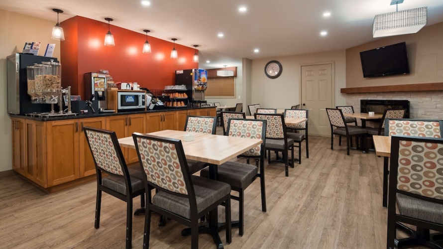 SureStay Plus Hotel By Best Western Salmon Arm photo 13