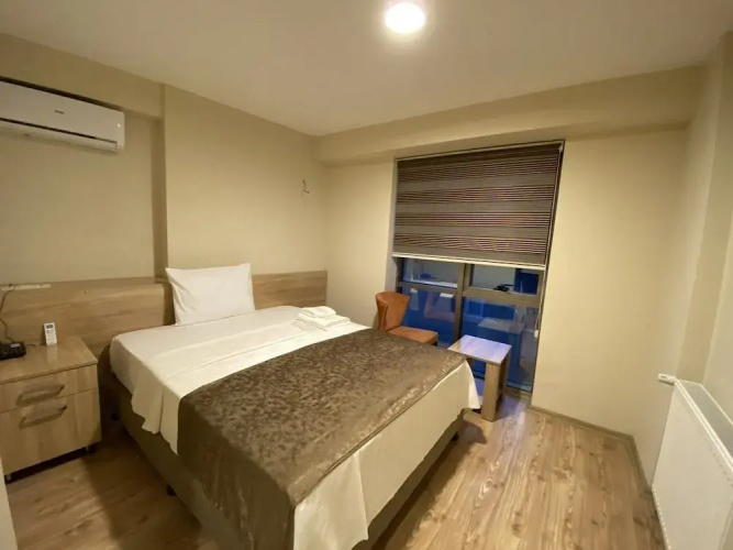 Grand Life Hotel