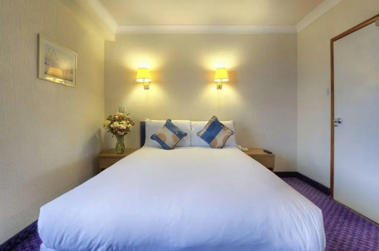 TEMP CLOSED Cobden Hotel Birmingham