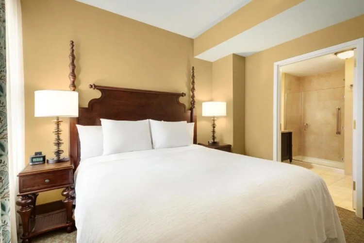 1 Bedroom Double Hearing accessible Suite