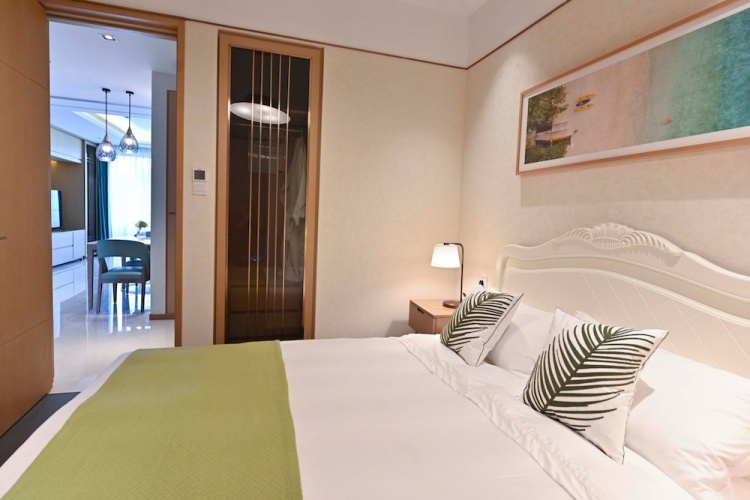 2 Bedrooms Classic Apartment with sea view