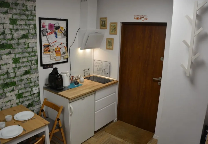 2 Bedrooms Basement Apartment