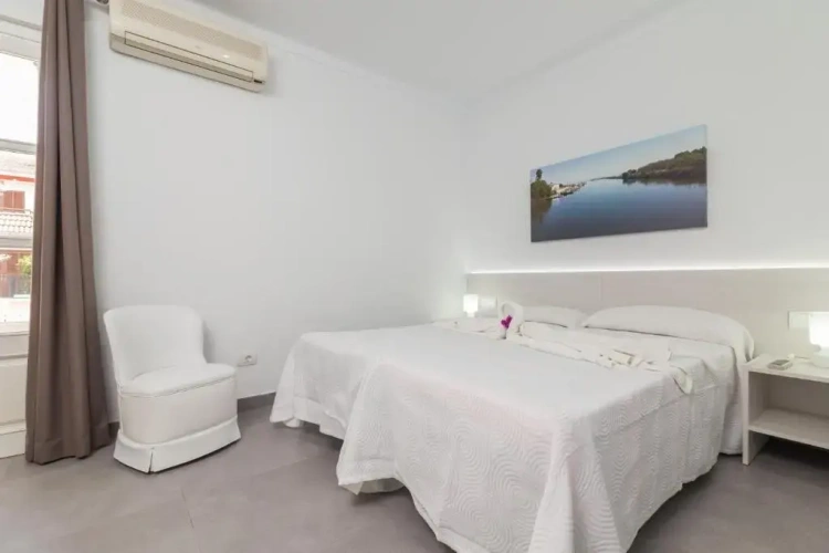 3 Bedrooms Chalet