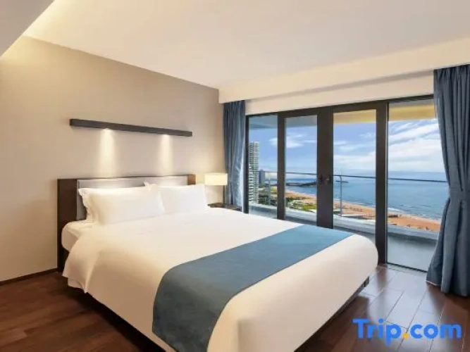 1 Bedroom Single Suite with sea view