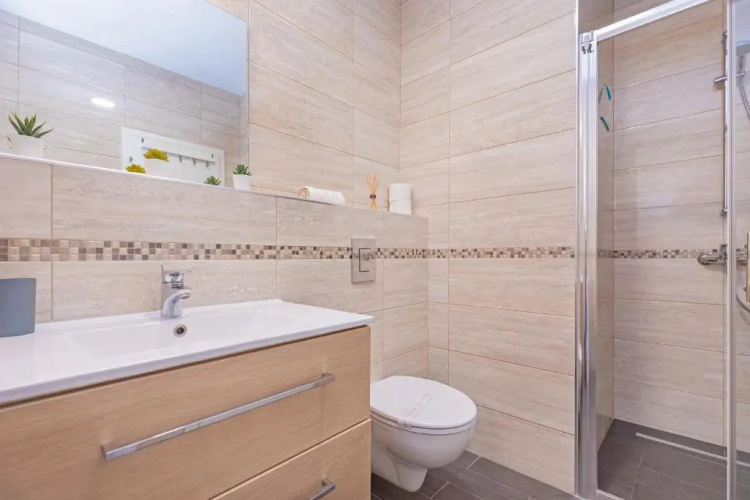 Apartmani D & J