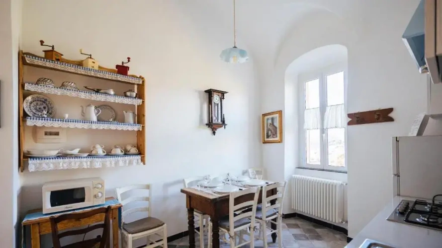 3 Bedrooms Apartment