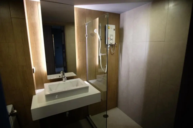 Standard Basement room