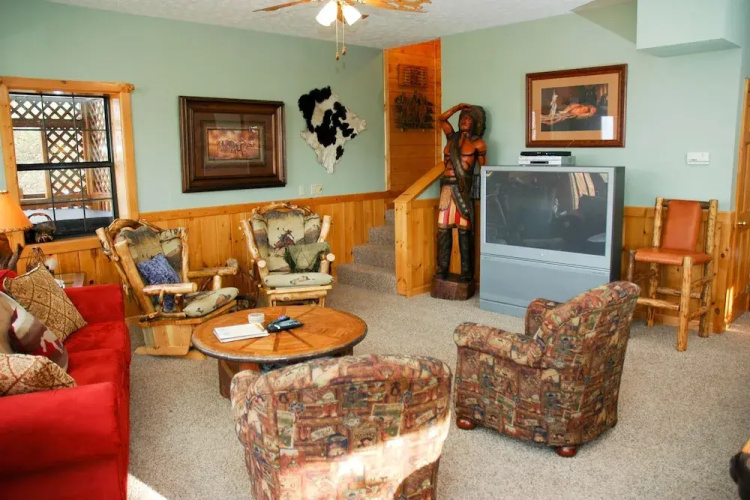 CHATEAU BEARDEN - 3 Br Cabin