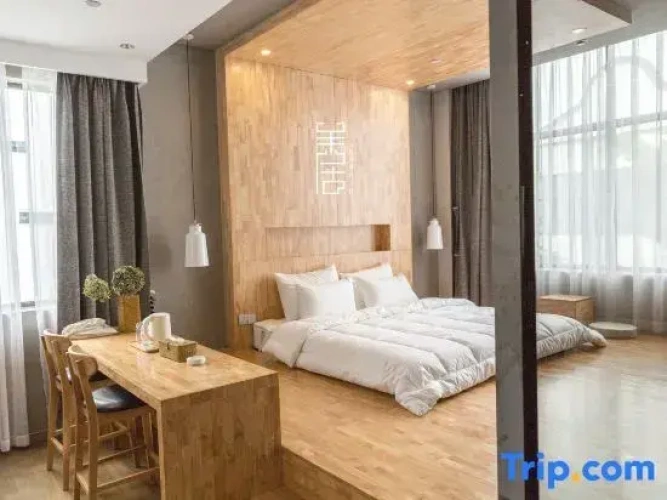 Standard Sextuple room