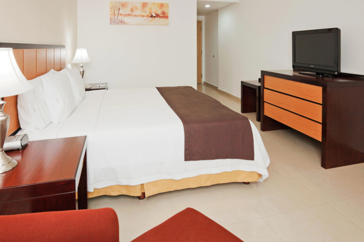 Holiday Inn Express Paraiso Dos Bocas by IHG