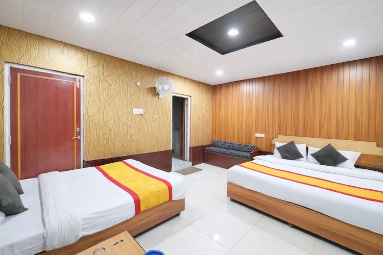 Deluxe Quadruple room