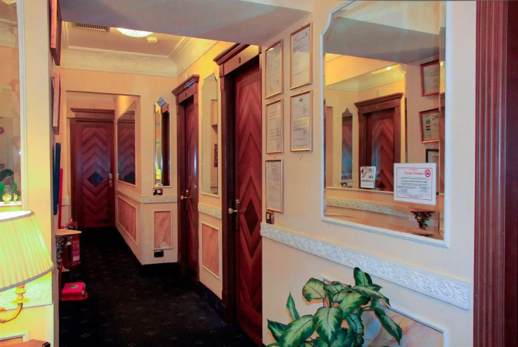 Les Chambres d' Or