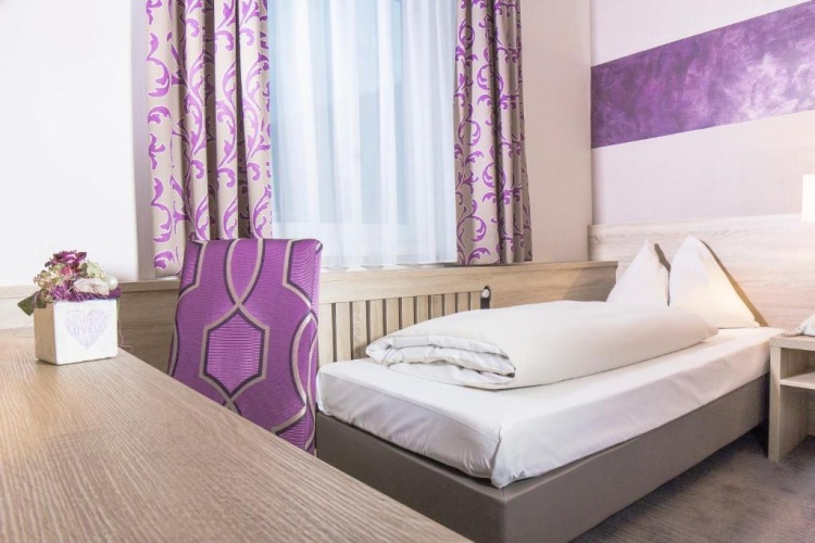 Standard Double room with balcony