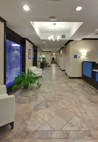 Holiday Inn Express And Suites Albuquerque Airport photo 13