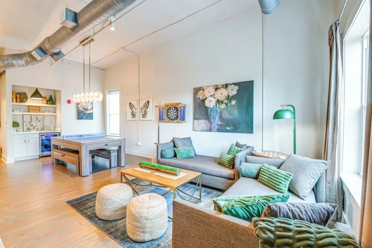 2 Bedrooms Apartment