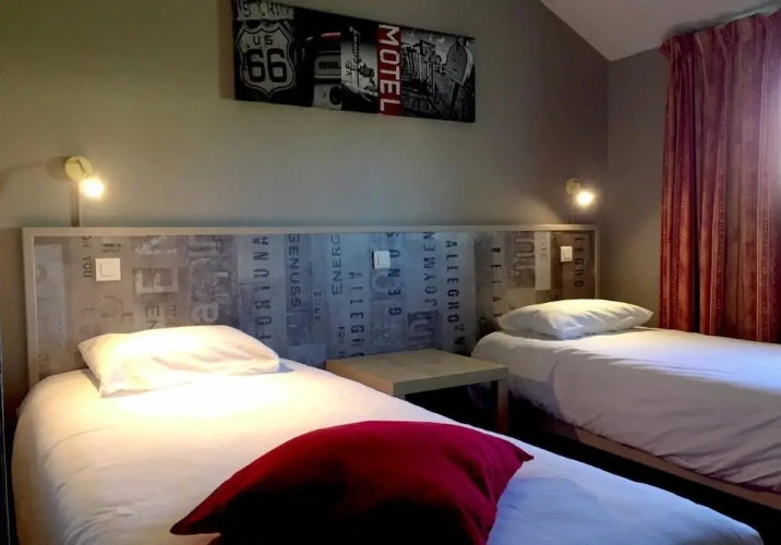 Standard Twin room