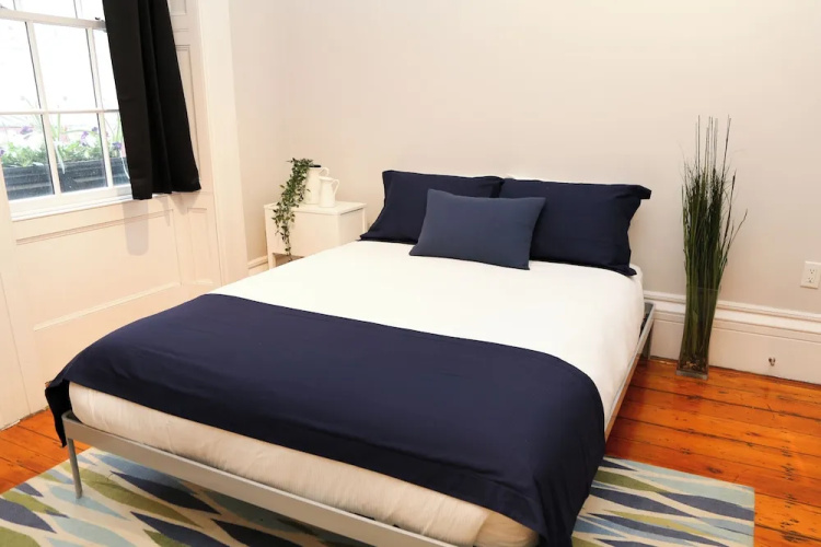 Maverick Suites at 40 Temple St