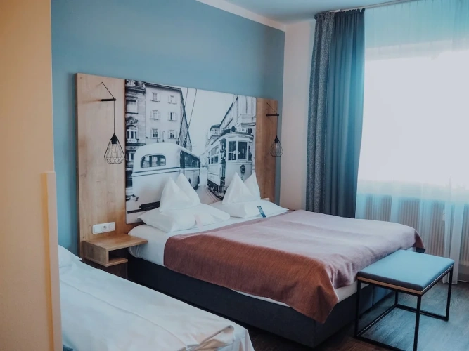 Standard Triple room