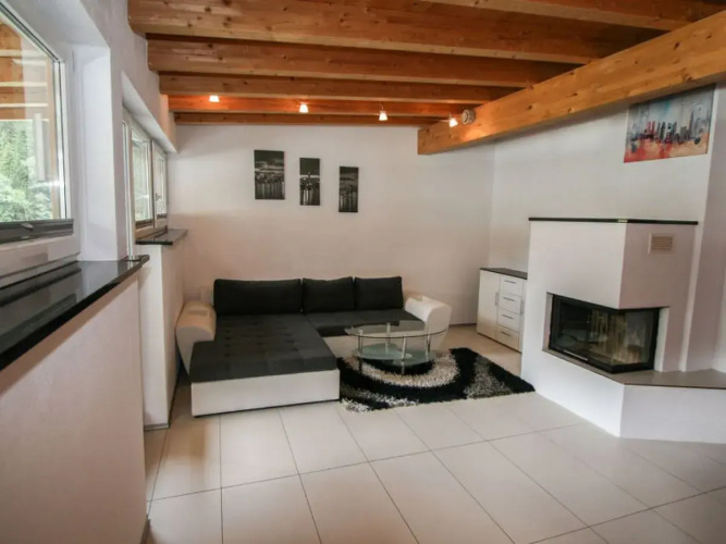 Apartment Sandra See