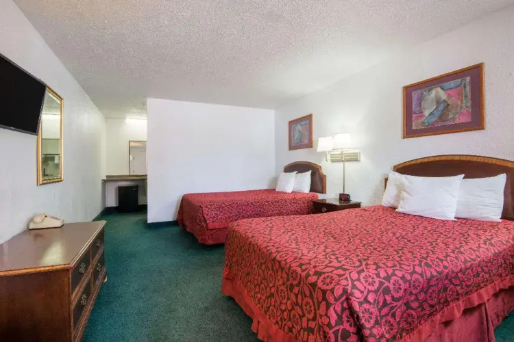 Days Inn By Wyndham Gallup