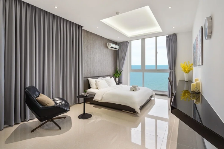4 Bedrooms Presidential Penthouse room with sea view