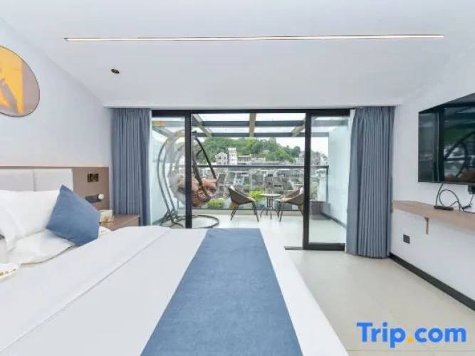 Standard Double room with river view