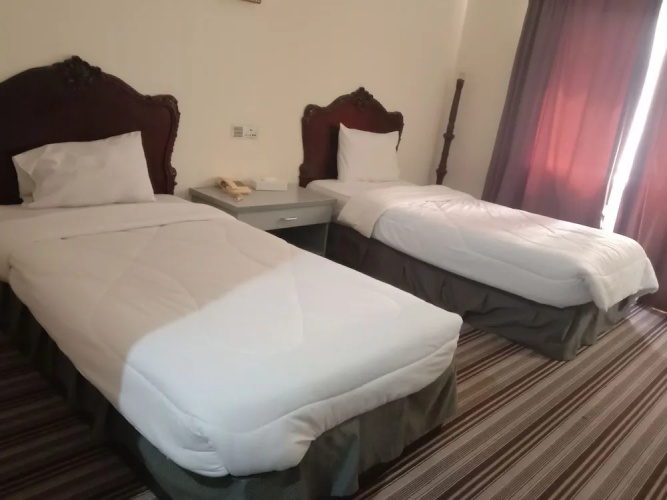 Al Commodore Hotel