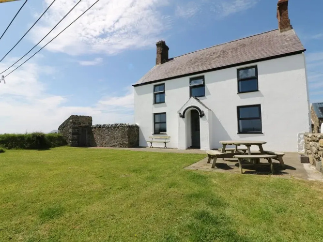 Trefollwyn Mawr