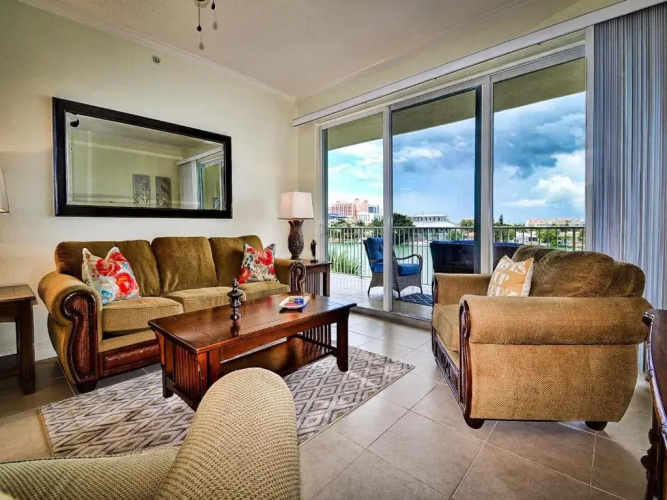 Bay Harbor 303