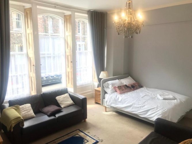 1 Bedroom Apartment
