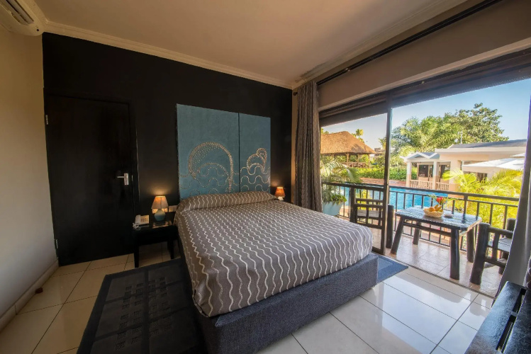 Dolphin Suites