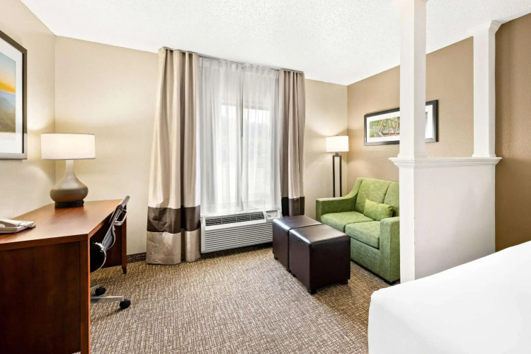 Comfort Suites Abingdon I-81
