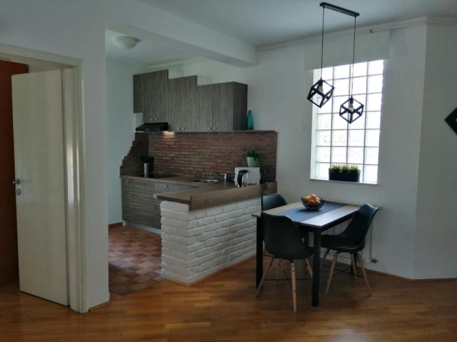 1 Bedroom Apartment