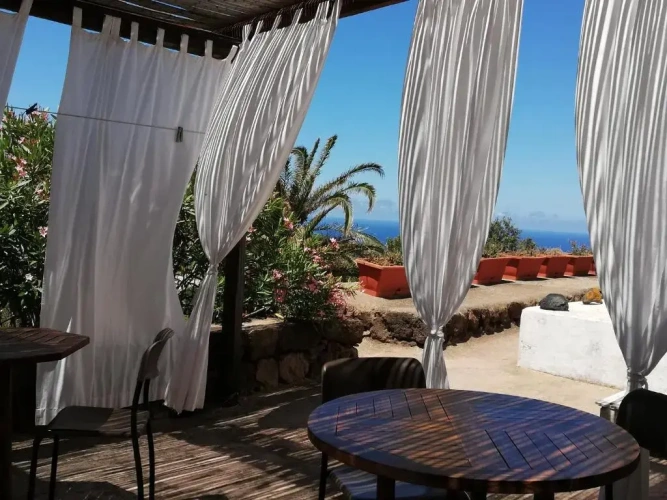 2 Bedrooms Double Cottage