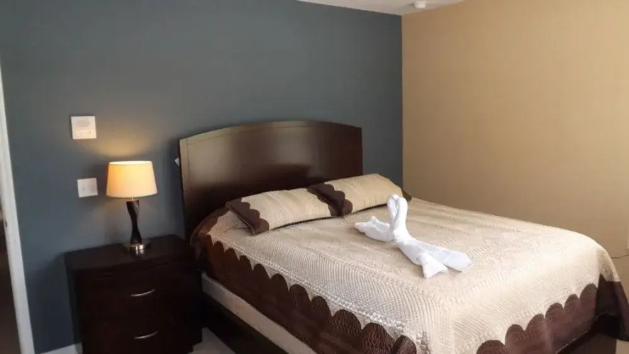 Compass Bay 5157