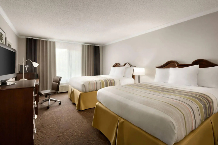Spark by Hilton Commerce, GA