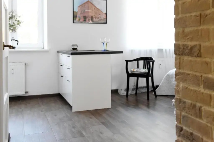 Old Town Studio Apartment