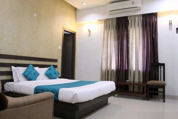 Hotel Aarya Inn