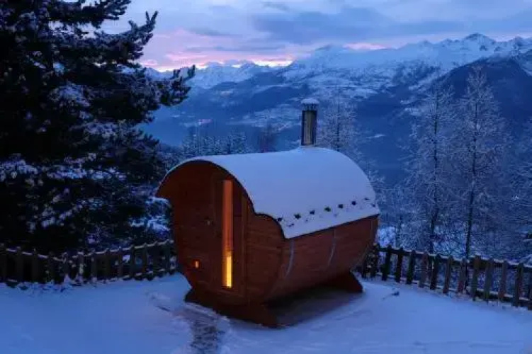 Rosso 38 Chalet