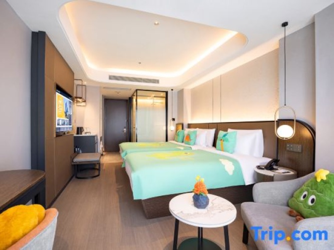 Standard Twin Family room