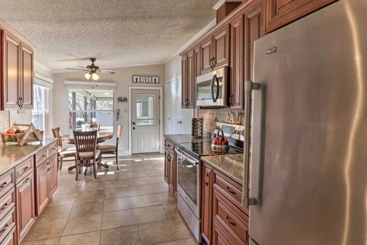 3 Bedrooms Cottage